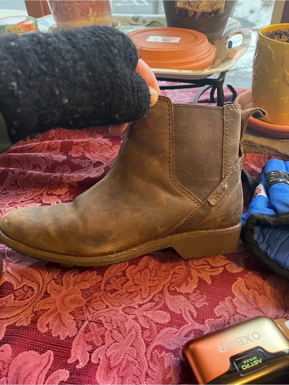 Teva women’s size 7.5 Leather Mid Ellery Pull On, Bison,waterproof